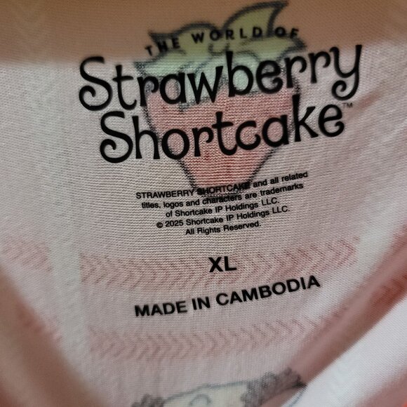 Strawberry Shortcakes Pajama Short Set Size XL (NWT) - Picture 9 of 11